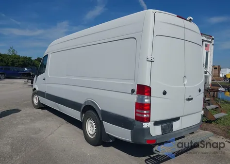 2016 Mercedes-Benz Sprinter 2500 High Roof/High Roof from USA, damaged, VIN WD3PE8DD3GP246161